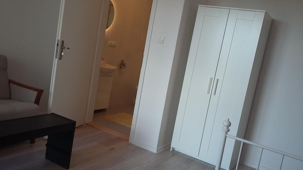 Inceety Studio Apartment Warsaw Bilik gambar
